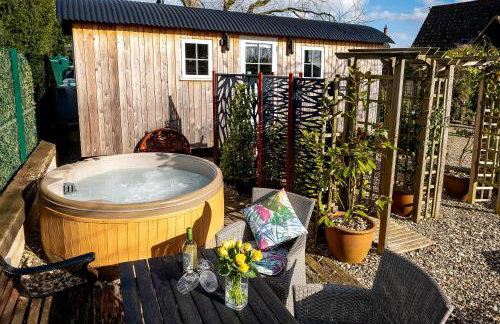 Piano Forte - a delightful rural shepherd hut & hot tub available ! - Foto 35