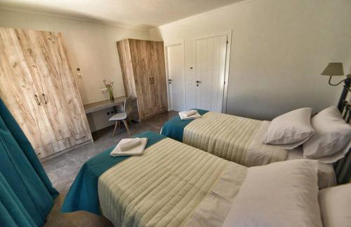 The Cassius Hill House - Photo 22