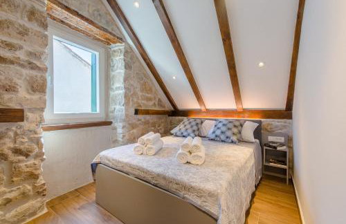 Luxury Apt Petra in 400 year old stone house 4+2 - Photo 33