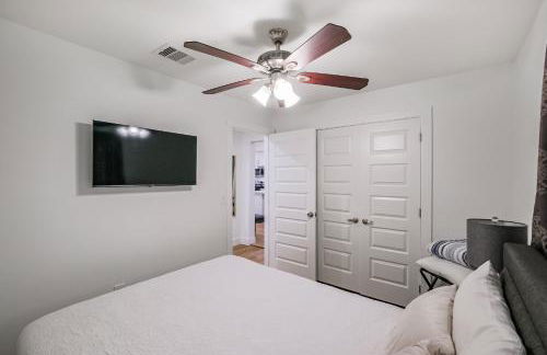 Paschall Heights Home Sleeps 6 King Suite - Foto 10