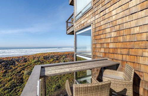 Beachfront Retreat with Ocean Views - Foto 43