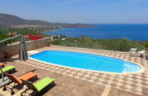 Luxury Villa with Pool overlooking a Majestic View - Foto 25