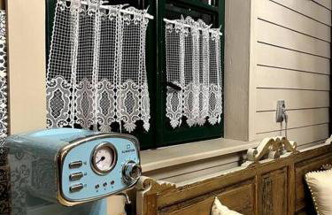 Drewniana chata nad stawem - Foto 26