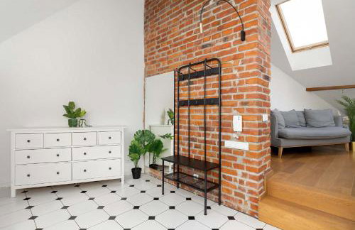 Modern Apartment with Air Conditioning and Terrace near Old Town in Cracow by Noclegi Renters - Foto 13