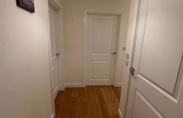 Modern 2 bed 2 bath Flat Close to Train station - Foto 12