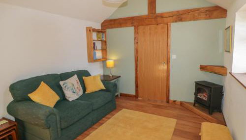 Yeoman's Cottage - Photo 4