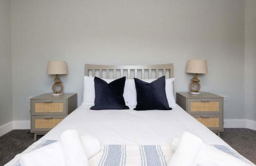 Modern 5-Bedroom Retreat Nr Coast - Foto 21