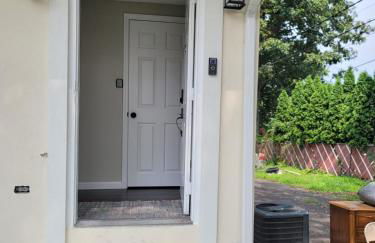 Two-Bedroom Home Private Parking 25 min to NYC - Foto 8