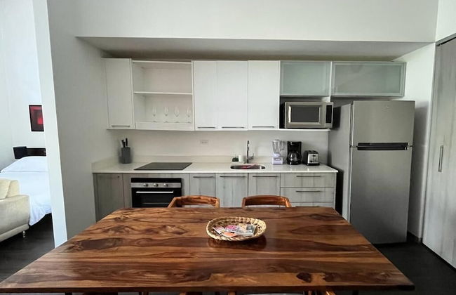 BEE Suites Santa Ana - Foto 18