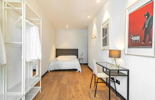 Edificio Fénix by Plaza Mayor Apartamentos - Photo 55