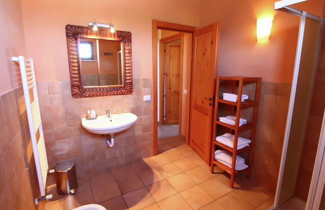 Apartment in Montalto Near Lake and Pool - Foto 8