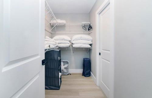 New 6min to 3 Sister Springs, Spacious, Fun with Game Room - Foto 30