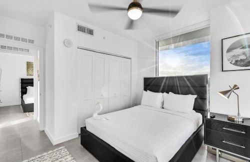 Gorgeous 3-Bed Retreat Mins from Bayside and Parking - Photo 19