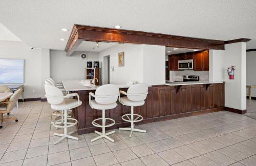 Oceanfront Penthouse #11B by Distinctive Beach Rentals - Foto 71