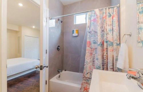 Beach 2 blocks Parking Patio - Foto 9