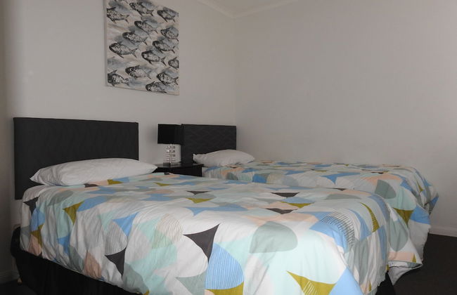 On The River Apartments - Photo 2