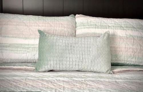 Luxury Townhome Jacksonville, NC - Foto 49