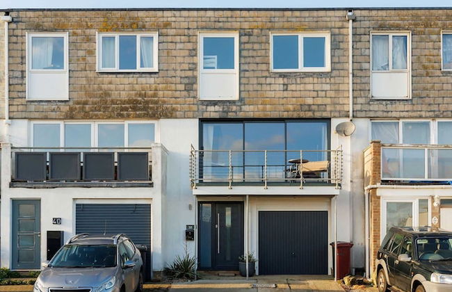 Beautifully Refurbished 4-bed Beachside Retreat - Foto 45