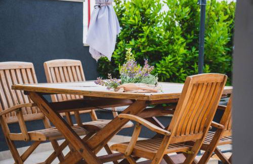 MY DALMATIA - Beach house Festini with private jacuzzi & sea view - Foto 18