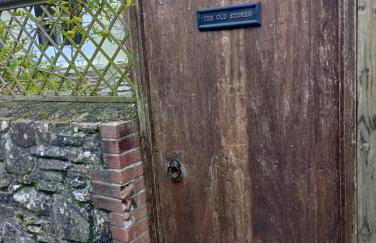 The Old Stores, a Grade II listed cottage in the delightful village of Georgeham, is ideal for beach, surfing, walking & cycling holidays - Foto 27