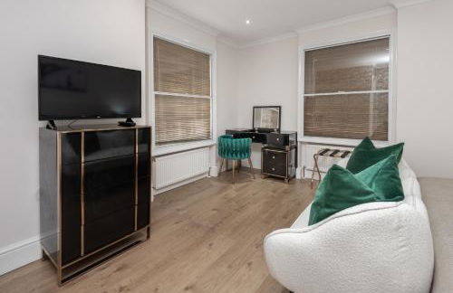 The London House - Entire Villa - Foto 15