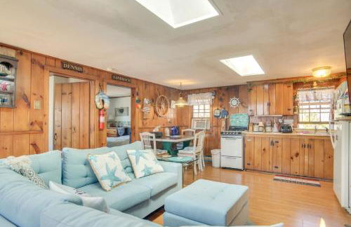 Family-Friendly Home! Walk to Sea Street Beach - Foto 1