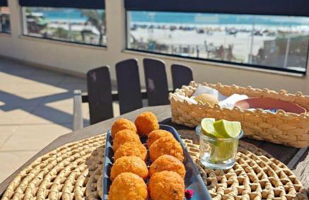 Varandas ao Mar Apto 116 Cond Frente Mar na Praia Grande - Foto 25