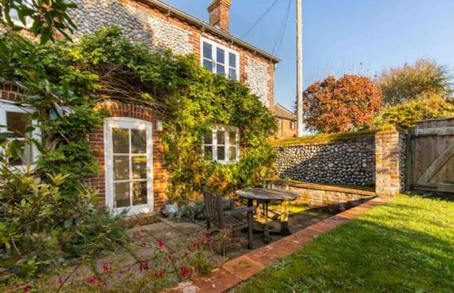 Host Stay Marlpit Cottage - Foto 3