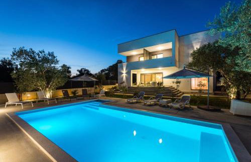 CROWONDER Sun Dance Apartments with Heated Swimming Pool Seaview and Garden - Foto 72