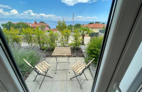 Villa Loqua, Seaview & Private Pool - Photo 26