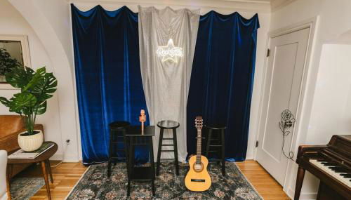 LA Karaoke Fire Pit Ping-Pong Cowboy Pool - Foto 3