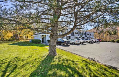 First-Floor Hunter Condo < 1 Mi to Slopes! - Foto 21