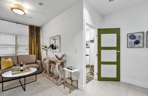 SOBE Monarch 1 - 2 BEDROOM 2 BATHROOM - MODERN APTS -WALK TO OCEAN DRIVE -2 INDEPENDENT 1 BEDROOM 1 BATHROOM APTS - Foto 8