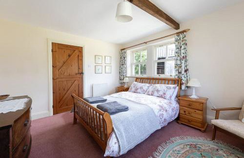 Swallows’ Barn - Photo 31