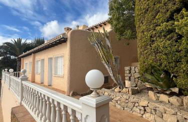 Frontline Villa - Photo 28