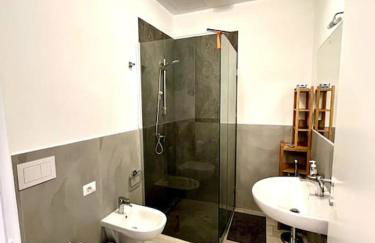 Immense Secret Cave - Foto 5