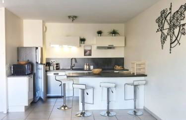 T2 avec Terrasse & Garage Privé - 53m2 - Proche Jaude - Foto 2