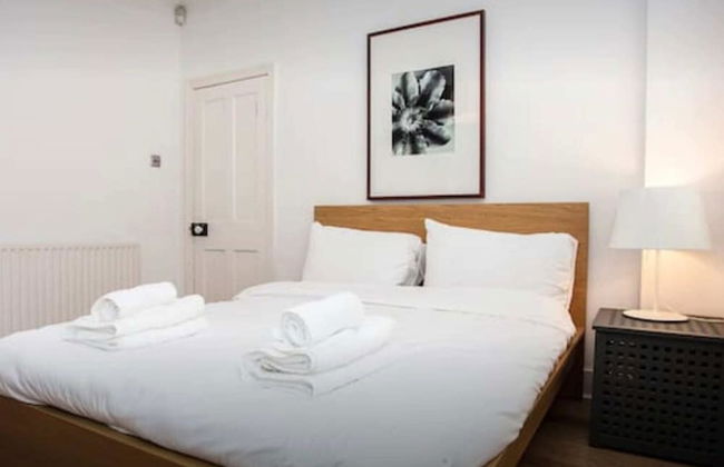 Stylish Newly Refurbished 2 Bedroom Flat With Terrace - Foto 2