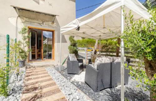 Cosy appartement RDC-terrasse et parking privé - Foto 6