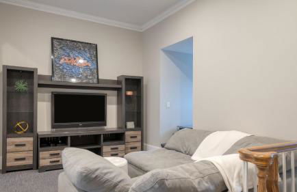 Secluded Estate Optional Guest House, Pond, Playroom, Gym & Theater Sunny Pond by Avantstay - Foto 94