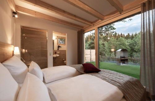 Forstgut - Premium Waldchalets und Lodge Suiten - Photo 71