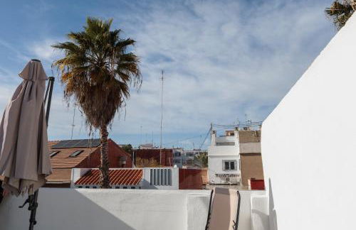 Top Floor 2 Bedroom Apartment with Terrace - Foto 9