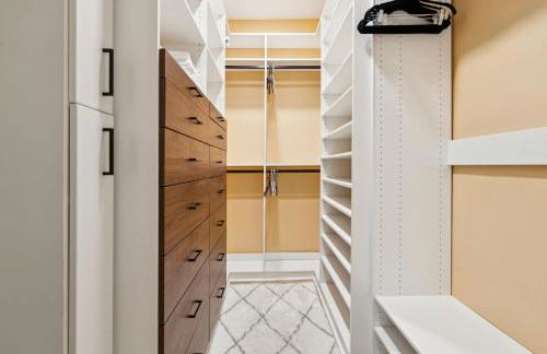 Fan District Charm 4BR Retreat Walk to Carytown - Foto 38