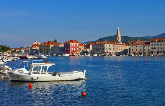 Newly Furnished apt w. Patio,parking & Fireplace - Photo 15