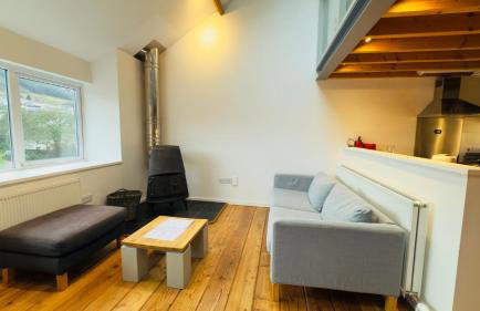 Afan Forest Bunk House-Converted Chapel Sleeps 35 - Foto 33