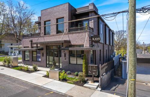 Kay's Retreat - Brand New Walk to Restaurants - Foto 14