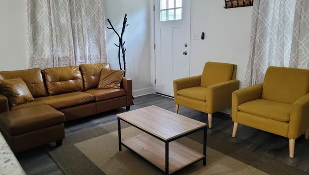Renovated 2 Bed Walltown Home Walk to Duke! B - Foto 2, Habitación
