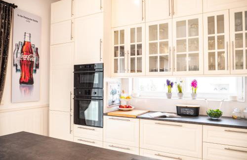 Elegant Hvar town villa with pool - Photo 14