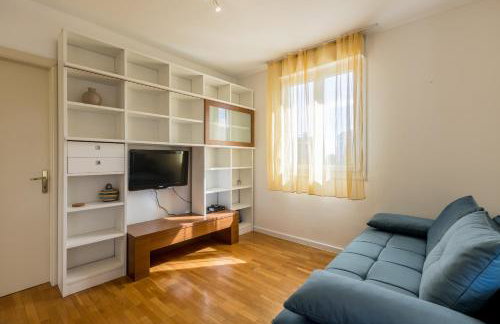 Hana City Apartment - Photo 17