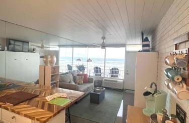 Sapphire Shores- Oceanfront at Symphony Beach Club - Foto 13